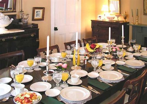 1888 Wensel House Bed & Breakfast Натчес Екстериор снимка