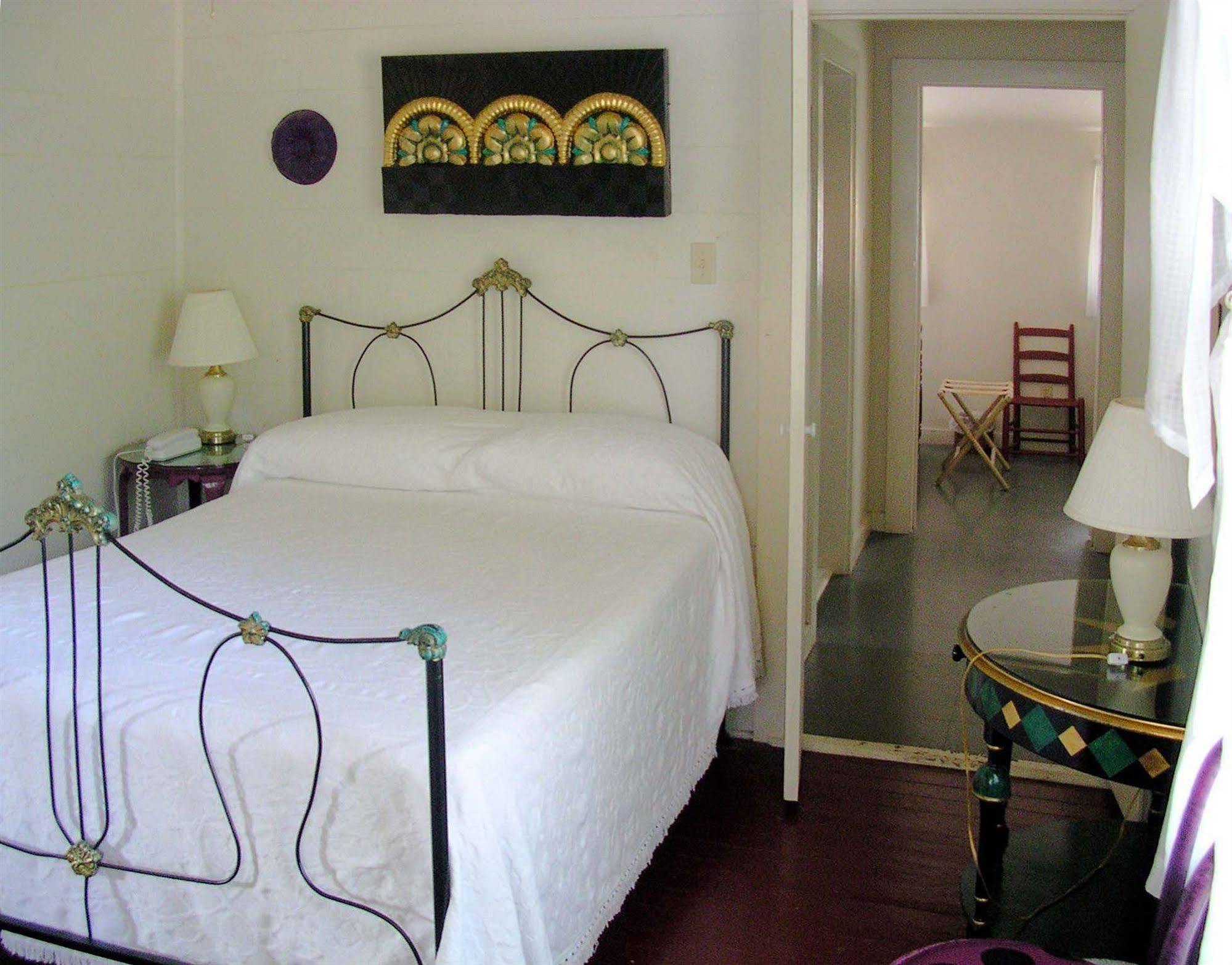 1888 Wensel House Bed & Breakfast Натчес Екстериор снимка