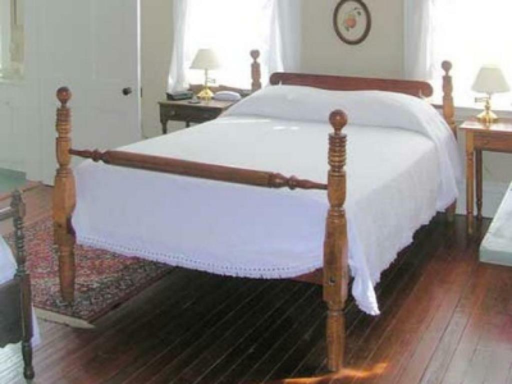 1888 Wensel House Bed & Breakfast Натчес Екстериор снимка